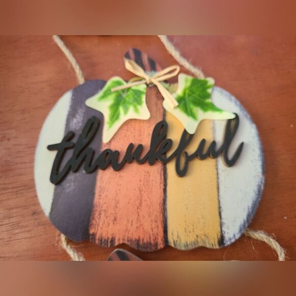 Charming Rustic Farmhouse Autumn  Pumpkin Trio Wall Decor Hanging - Picture 3 of 7